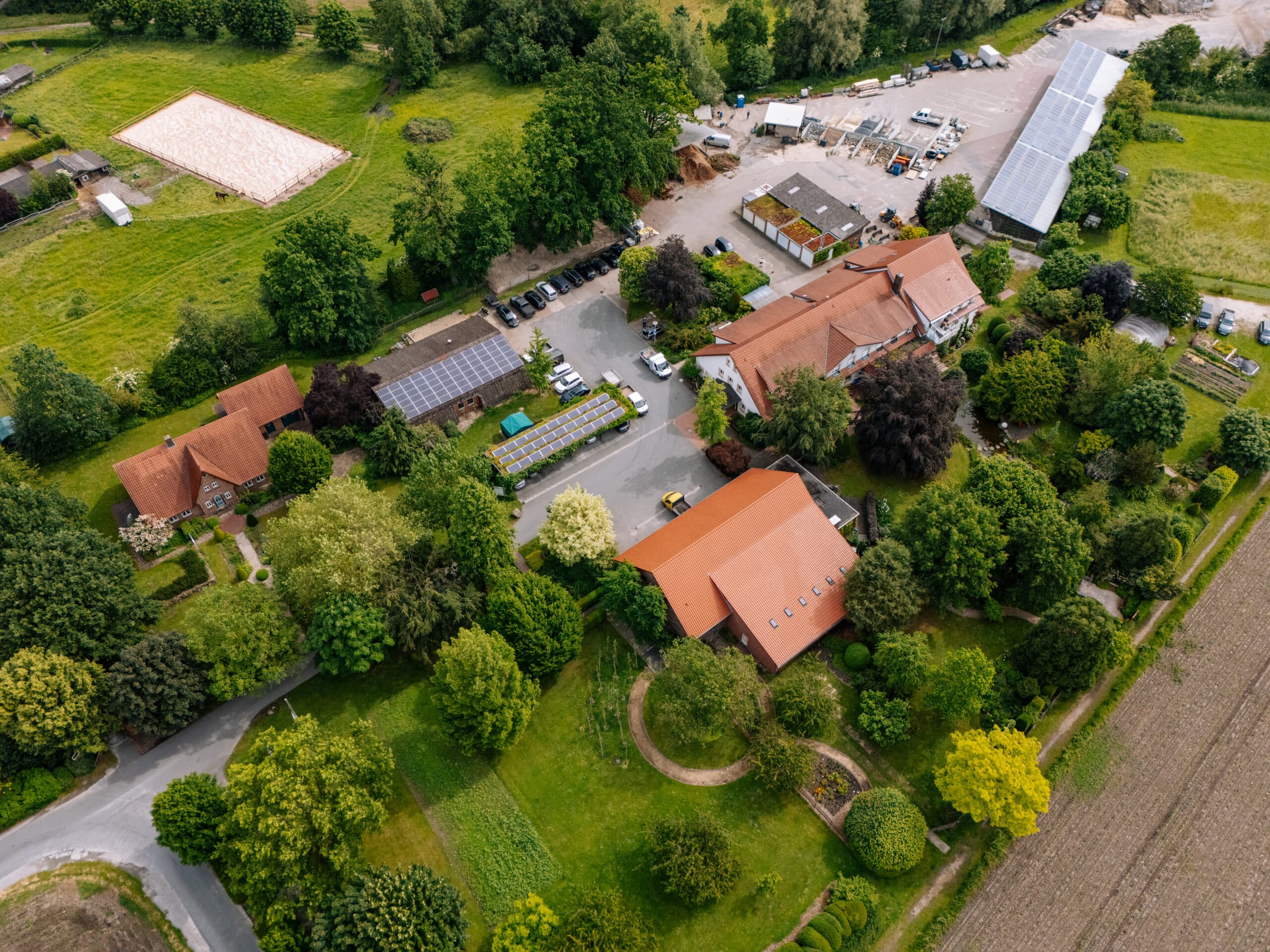 Luftaufnahme des Garten- und Landschaftsbau-Betriebs Meyer zu Hörste